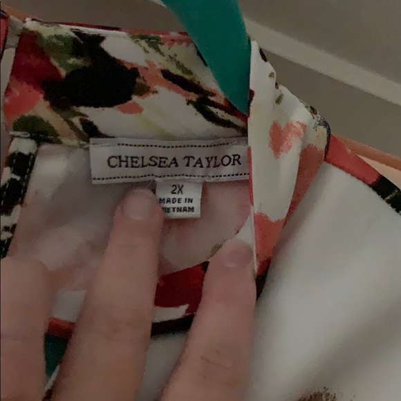 Floral High Neck Shell - Picture 4 of 5